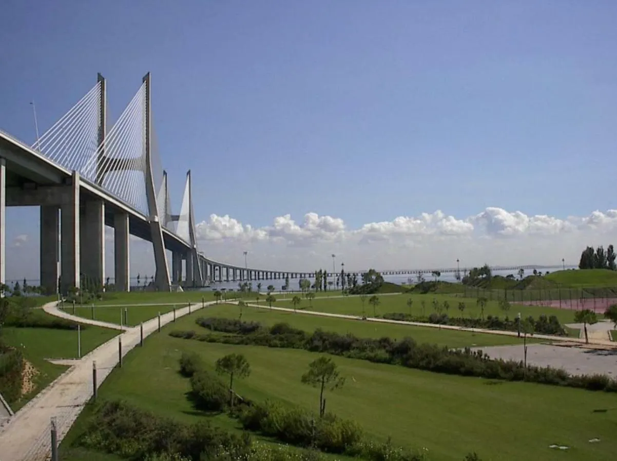A View To The River Tejo - Sixtyfive Boutique Home Lisboa Portugal